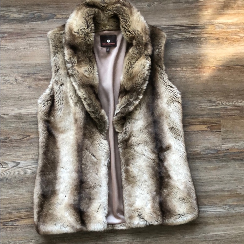 ✨ Stanton Faux Fur Vest in Natural
HEARTLOOM Small